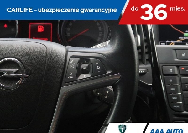 Opel Astra cena 30000 przebieg: 167772, rok produkcji 2015 z Sieradz małe 277
